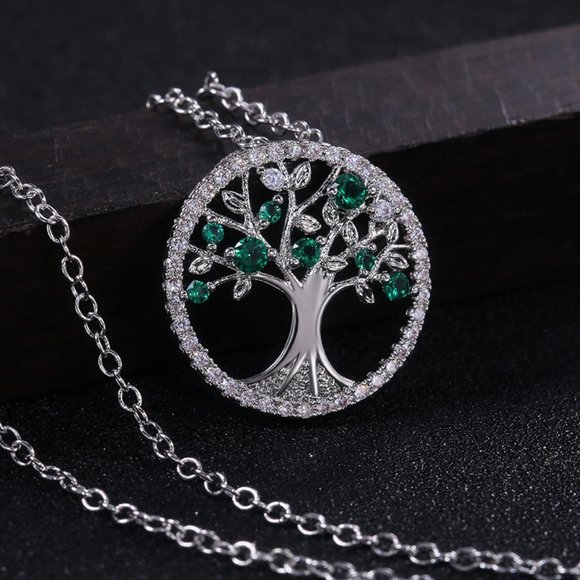 NEW Silver Diamond Tree Of Life Circle Necklace - Picture 2 of 4